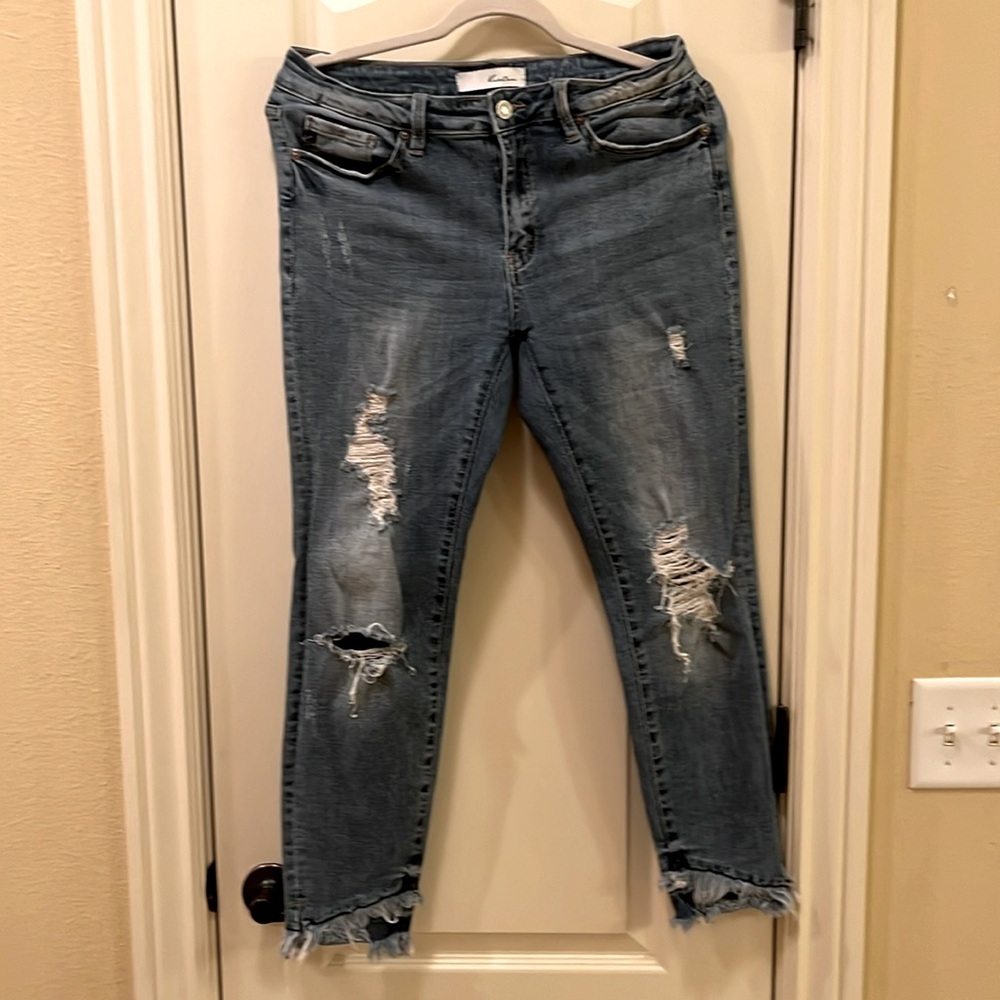 Gently Worn distressed KanCan jeans